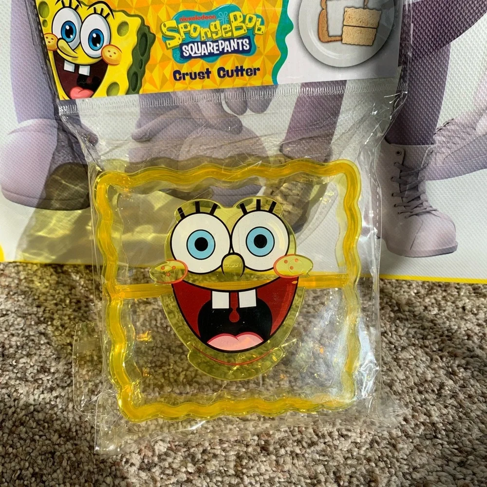 SpongeBob SquarePants Yellow Face Sandwich Cutter